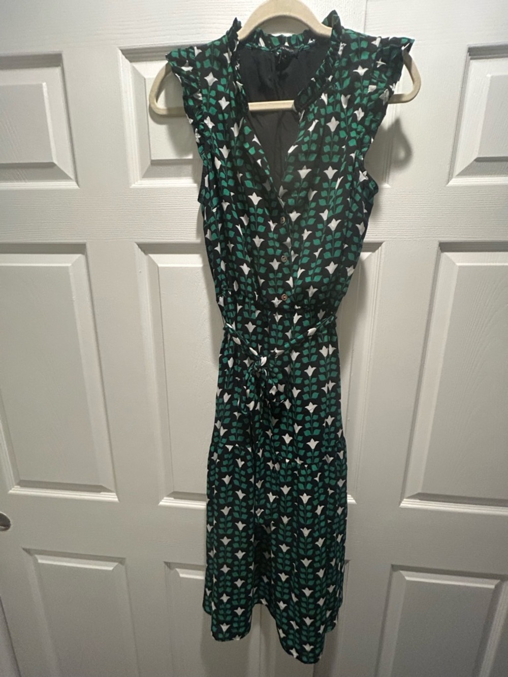 Ann Taylor Green Floral Print Sleeveless Midi Dress